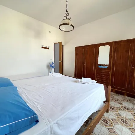 Torre Dell'Orso Marta Apartment